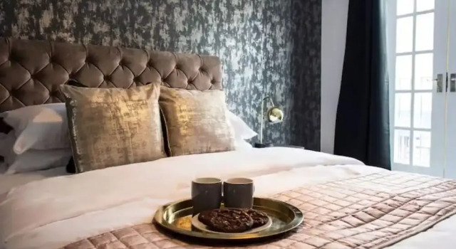 Golden Key Apartments