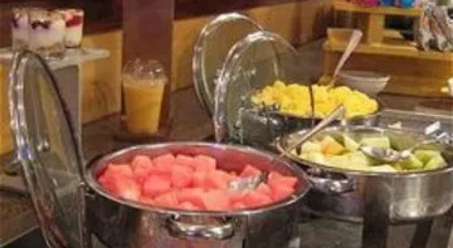 Holiday Inn Pittsburgh-Monroeville, Boek Hotel Hotels in Monroeville met parkeren, Parkeren
