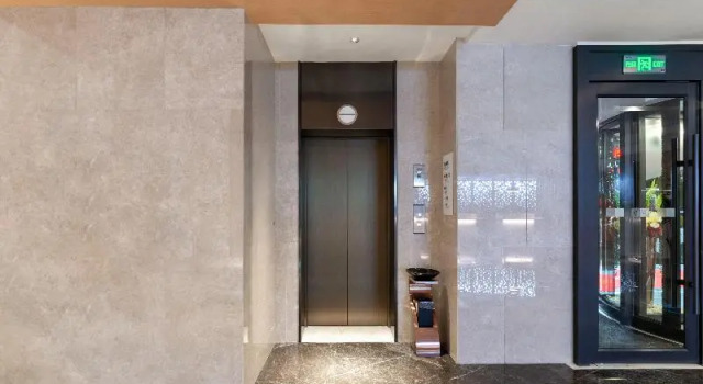 Holiday Inn Express Yangquan City Center, Book Hotel Hoteller i Yangquan med parkering, Parkering