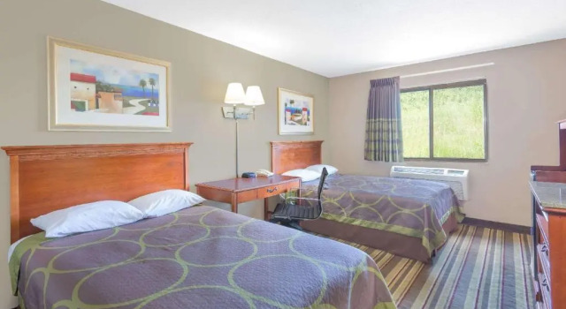Четырёхместный номер Deluxe Super 8 by Wyndham Tilton/Lake Winnipesaukee