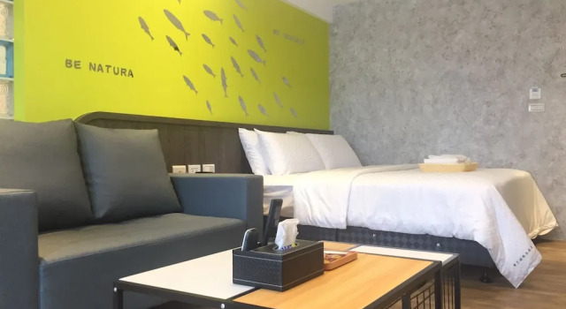 Номер Deluxe 安尼赫時尚旅店 Anich Fashion Inn I 墾丁大街 I 親子遊戲區 I 停車位