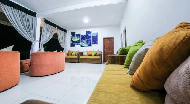 Romance Hills Hotel