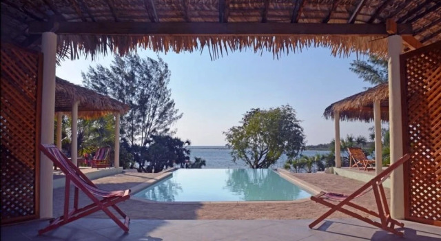 Le Domaine du Mandravasarotra, Buchen Sie Hotel Antsianitia Mahajanga