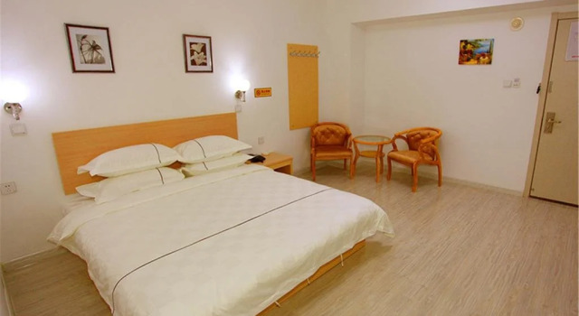 Northeast Pearl Hotel (Dalian Ansheng branch), Book Hotel Hotels in Liaoning with Parking, Parking