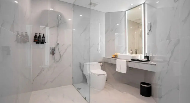 Номер Luxury Poseido Hotel Quảng Bình