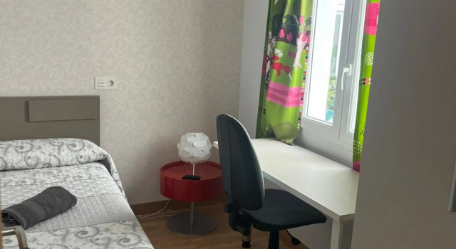Bonito apartamento en Granada (zona palacio congresos y metro), Забронировать Апартаменты/квартира Гранада Granada Province, рядом с Андрес Сеговия