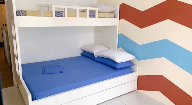 Pico De Loro Hamilo Coast Guest House, Rezerwuj Pensjonat Hotele w Batangas Province z parkingiem, Parking