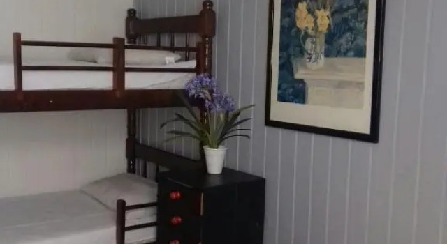 Кровать в общем номере (женский номер) Brumar Inn