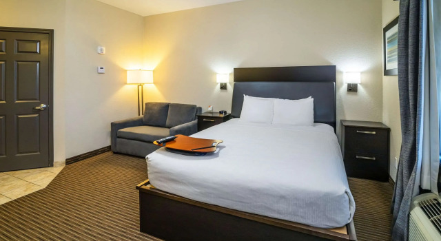 Номер Standard Quality Inn & Suites