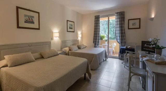 Четырёхместный номер Standard Parkhotel Montigeto