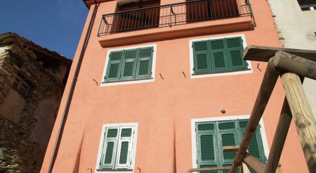 Located in the Village of Caio Immersed in the Vegetation of the Mediterranea, Réserver Hôtel Stellanello Ligurie