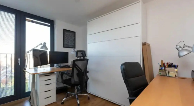 Stylish 2 Bedroom Flat in Canada Water, Забронировать Отель Тауэр-Хэмлетс Лондон, рядом с Лесной массив «Раша-Док»