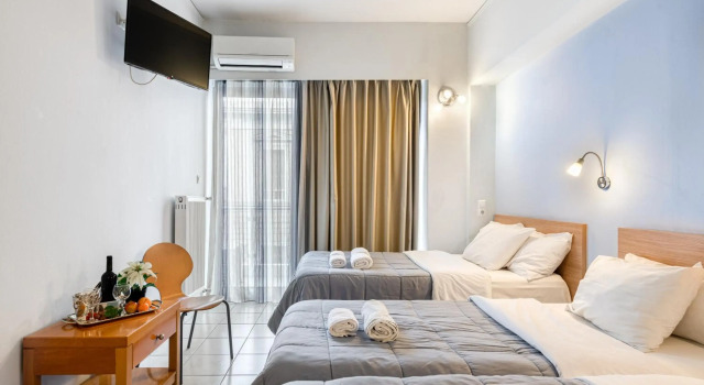 Diros Hotel