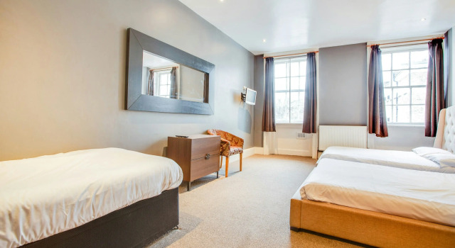 Somerset Hotel Baker Street London