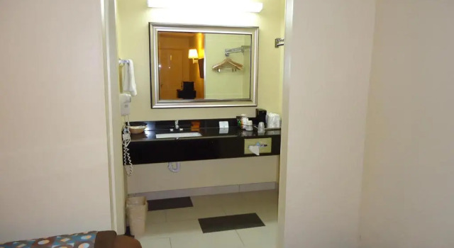 Standard Vierer Zimmer Walnut Inn