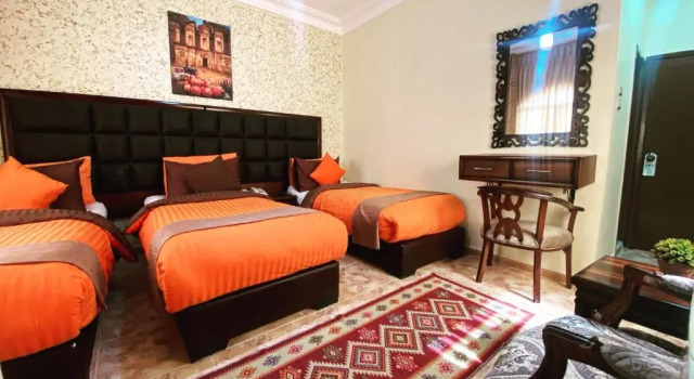 Номер Deluxe Al Anbat Midtown 3