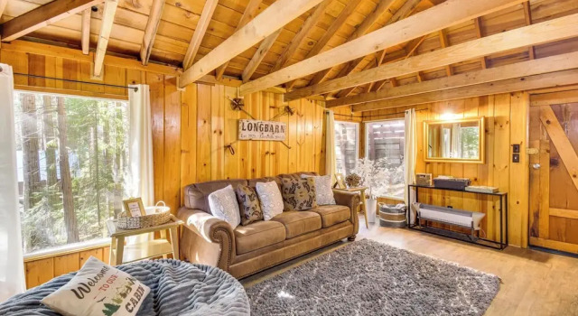 15 Mi to Ski Resort: Cozy Cabin Near Long Barn!, Buchen Sie Hotel Long Barn Kalifornien