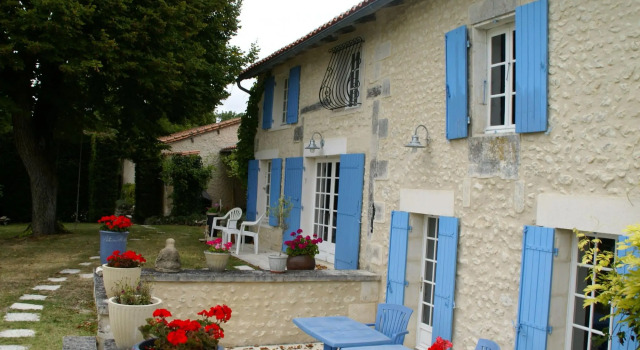 Quaint Holiday Home in Lusignac With Swimming Pool, Rezerwuj Hotel Lusignac Green Perigord