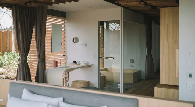 Люкс Snow Peak FIELD SUITE SPA HEADQUARTERS