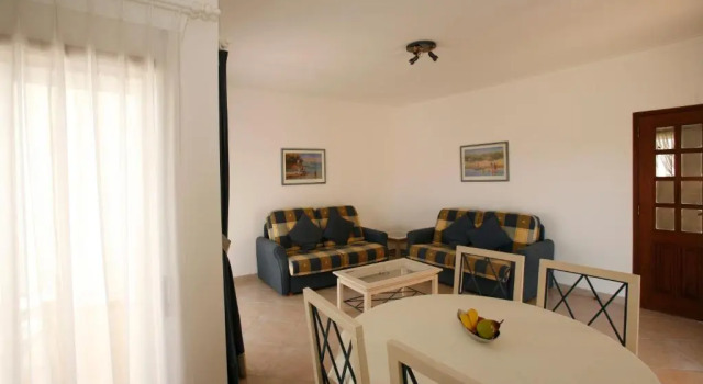 Apartamentos Turisticos Coral do Vau, Book Lejlighed Hoteller i Vau med pool, Swimmingpool