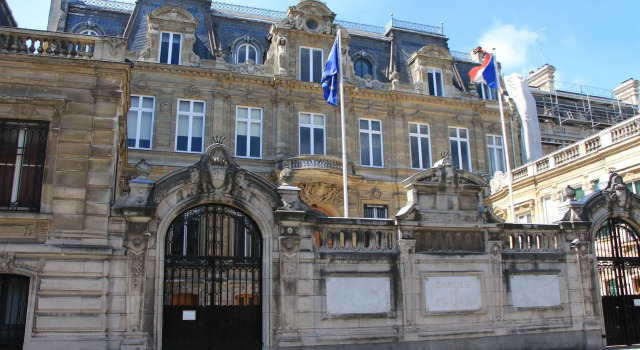 Escalille le Voltaire, Забронировать Отель Отели Лилля с парковкой, рядом с Chambre de Commerce, Парковка