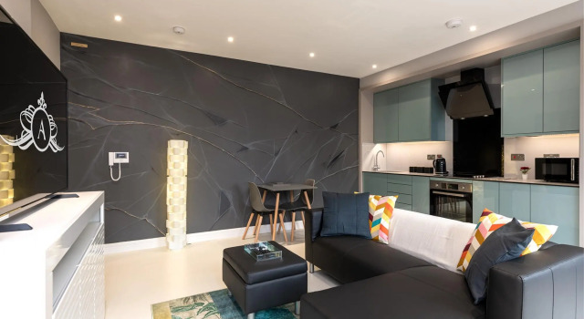 Amazing 1-Bed Apartment