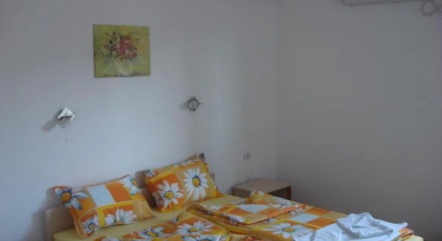 Eleni Palace