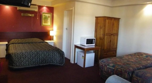 Palms Motel, Book Motel Hotels in Victoria with Parking, Parking
