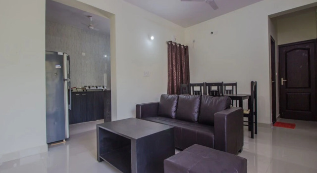 OYO 12539 Home Kadamba, Rezervovat Hotel Hotely v Verem s bazénem, Bazén