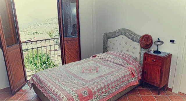 La Pietra d'Argento, Buchen Sie Hotel Casertavecchia Kampanien
