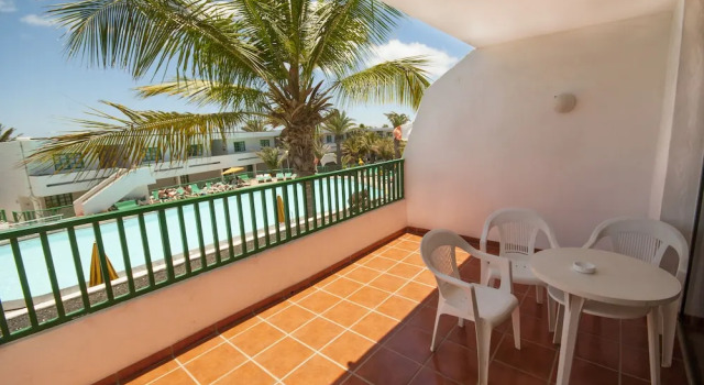 Апартаменты Apartamentos La Peñita