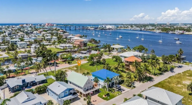 Коттедж 249 Pearl Paradise: 3br/3ba Pool Home! 3 Bedroom Home