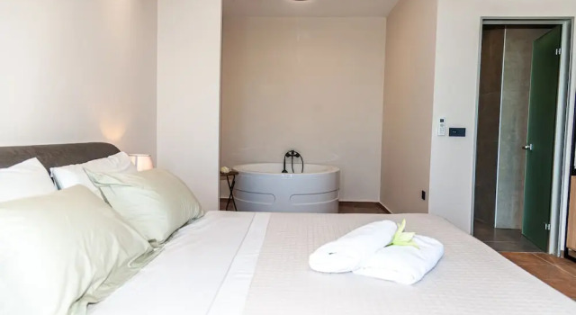 Люкс Luxury Endless Blue Suites