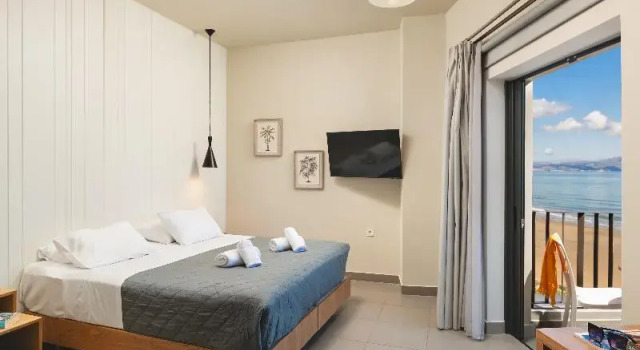 Двухместный номер Deluxe с балконом и с видом на море Elia Agia Marina Hotel