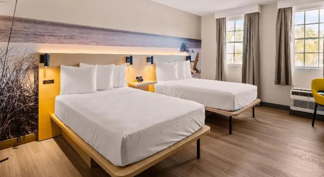 Семейный номер Superior B&B HOTEL Jacksonville Airport - Newly Renovated