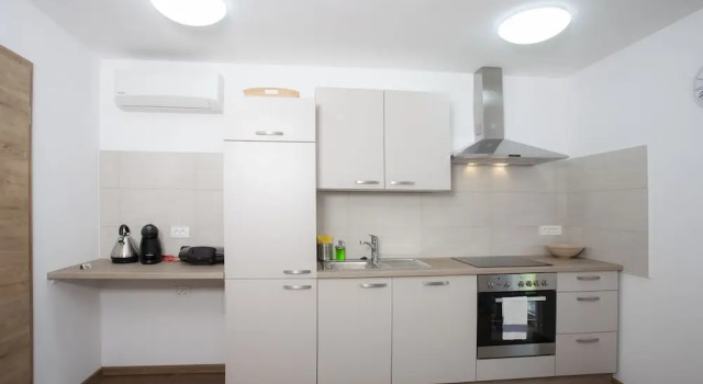 Апартаменты Razingar Apartments