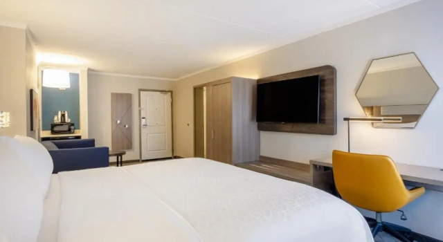 Одноместный полулюкс Holiday Inn Express & Suites Greensboro - I-40 atWendover by IHG