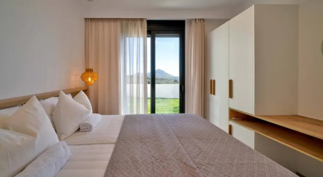 Villa Vidiano in Foinikas, Rezerwuj Willa Hotele w Retimno z parkingiem, Parking