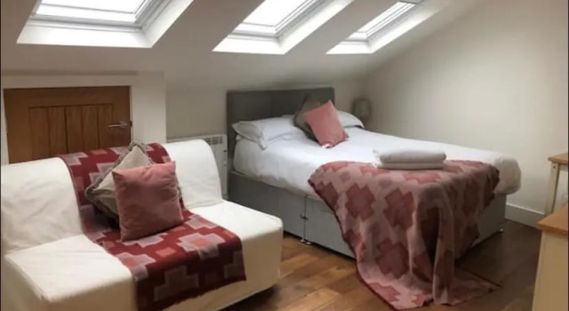 Dennington Apartments STUDIO, Varaa Huoneisto Asunnot kohteessa Merseyside, Huoneisto