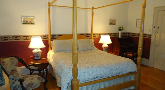 Двухместный номер Standard с видом на реку Governors Mansion Inn