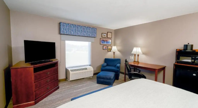 Двухместный номер Standard с видом на бассейн Hampton Inn London-North, Ky