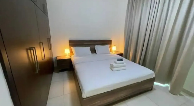 OYO HOME 1384 Luxrious 1 BHK With Balcon, Забронировать Апартаменты/квартира Абу-Даби Эмират Абу-Даби, рядом с Masdar Institute of Science and Technology