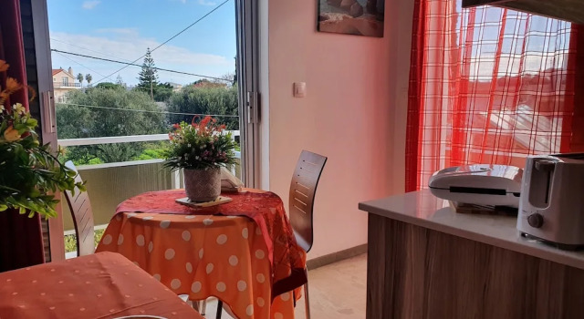 Апартаменты c 1 комнатой с балконом Pettas Apartments