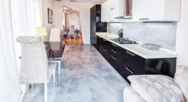 4 Besik Street, Забронировать Отель Мтацминда Тбилиси, рядом с Tеатр имени Марджанишвили