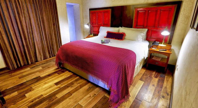 Pensativo House Hotel