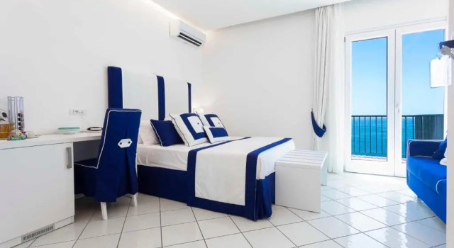Hotel Bristol