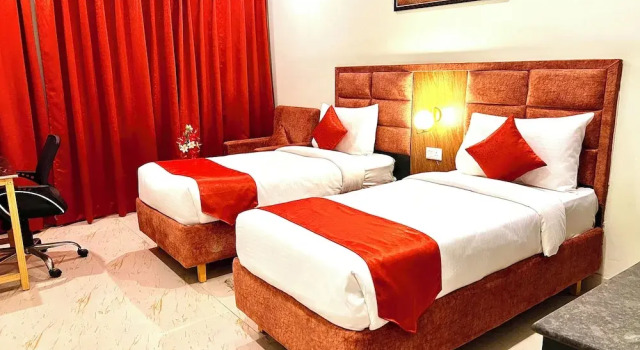 Номер Deluxe FabHotel Sumedha Elegance