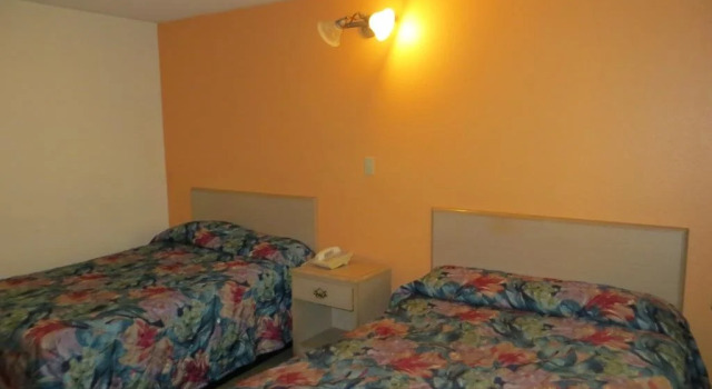Walnut Inn, Забронировать Отель Даллас Dallas - Fort Worth Metropolitan Area