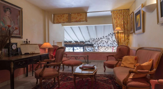 Hôtel Mireille, Забронировать Отель Отели Арля с парковкой, Парковка