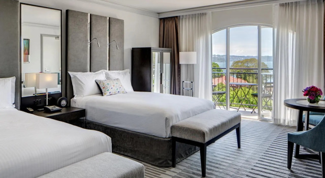 Четырёхместный номер Classic с балконом InterContinental Sydney Double Bay by IHG